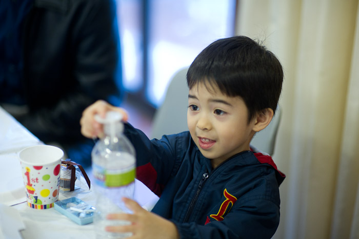 1/125 sec at f / 1.4