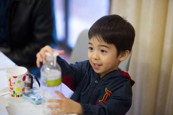 1/250 sec at f / 1.4